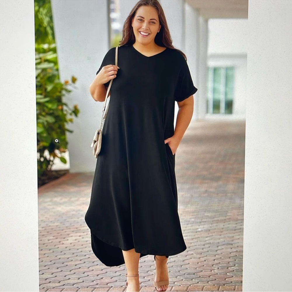 Elegant Black Maxi Dress